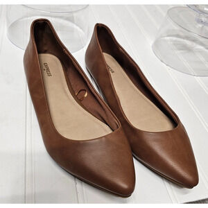 Express flat shoes tan womens size 9